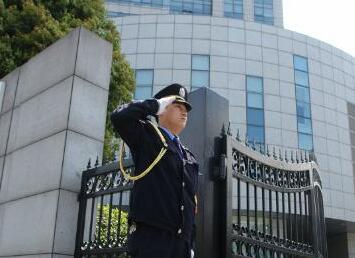 學(xué)校保安對(duì)學(xué)校重要嗎？